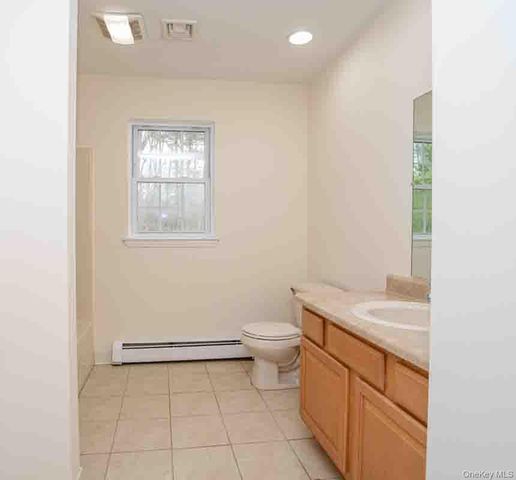 6 Stonybrook Road, Pine Bush, NY 12566