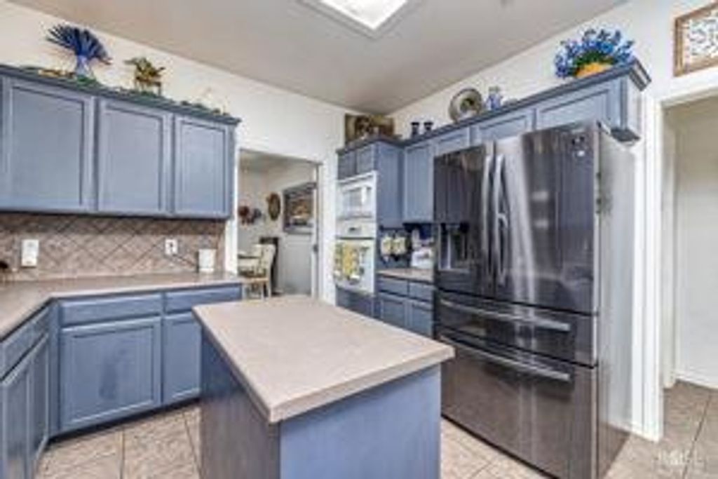 Image 11 of property listing at 6021 Stratford Ave, San Angelo, TX 76901