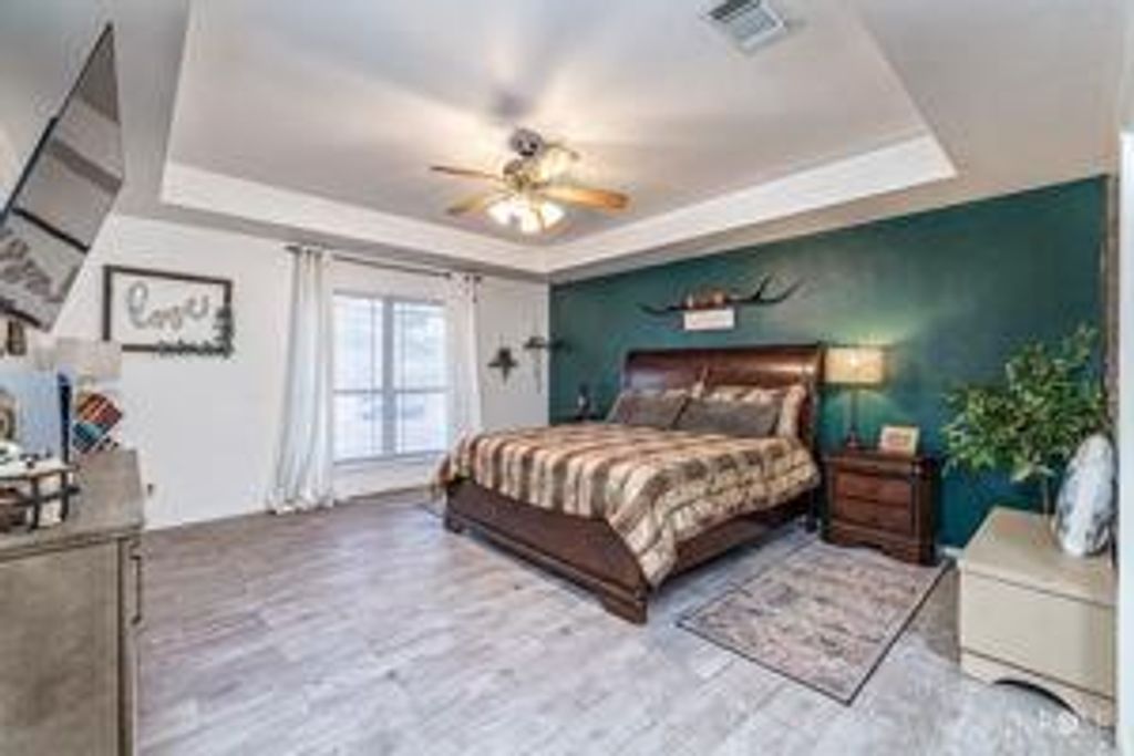 Image 14 of property listing at 6021 Stratford Ave, San Angelo, TX 76901