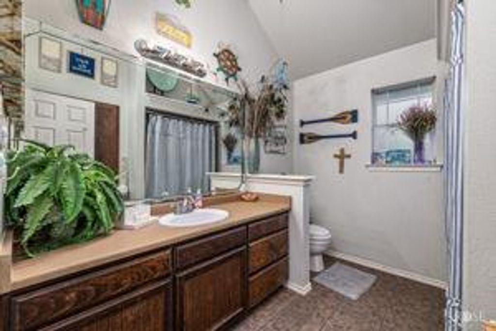 Image 20 of property listing at 6021 Stratford Ave, San Angelo, TX 76901