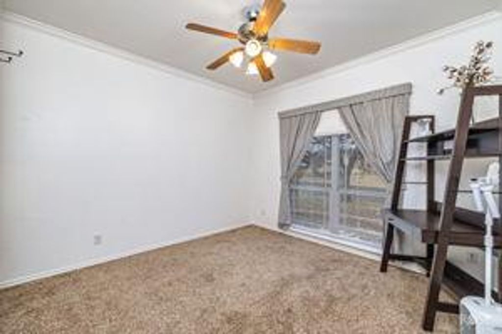 Image 22 of property listing at 6021 Stratford Ave, San Angelo, TX 76901