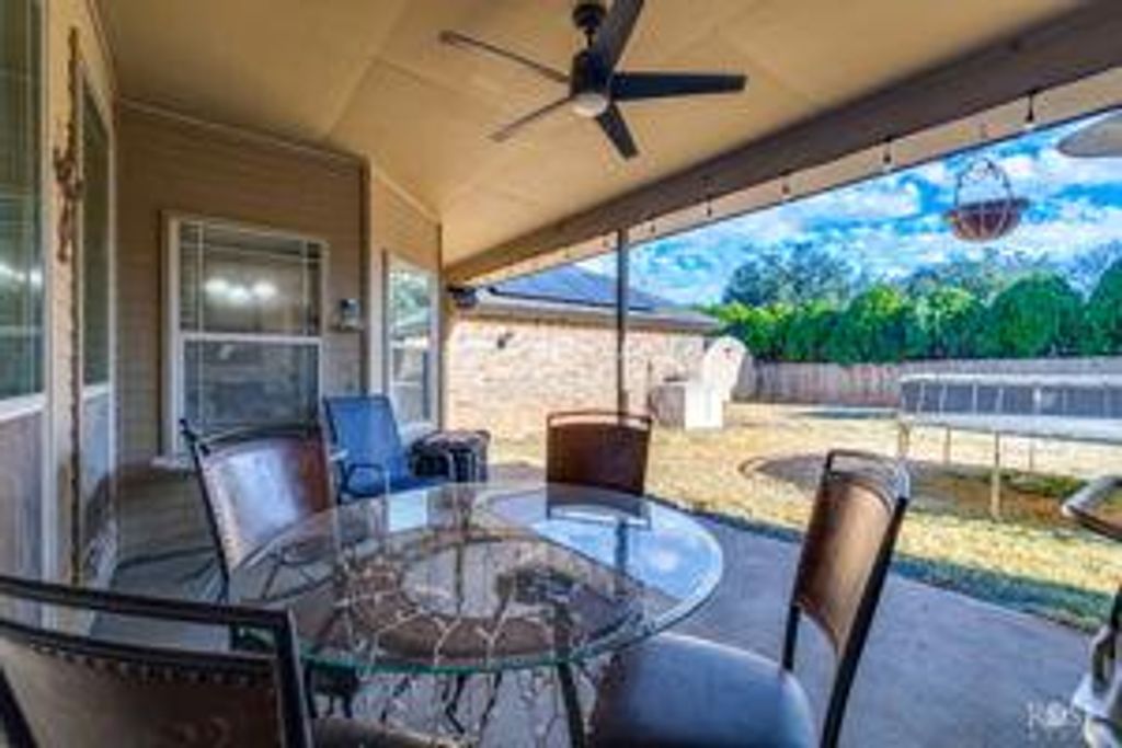 Image 25 of property listing at 6021 Stratford Ave, San Angelo, TX 76901