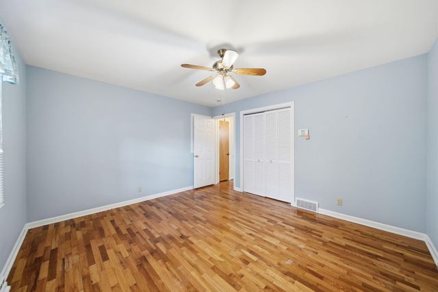 1005 S Grinnell Street, Jackson, MI 49203