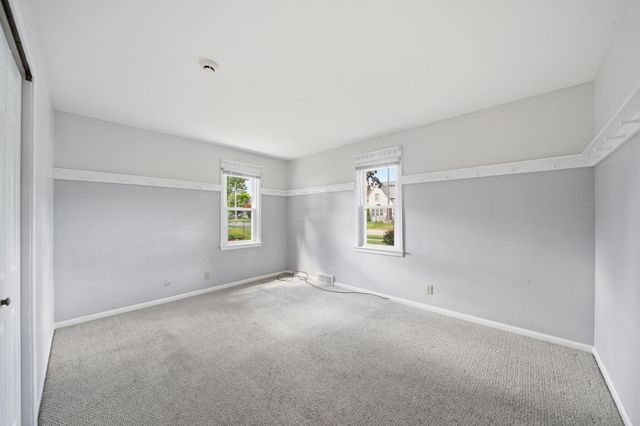 1005 S Grinnell Street, Jackson, MI 49203