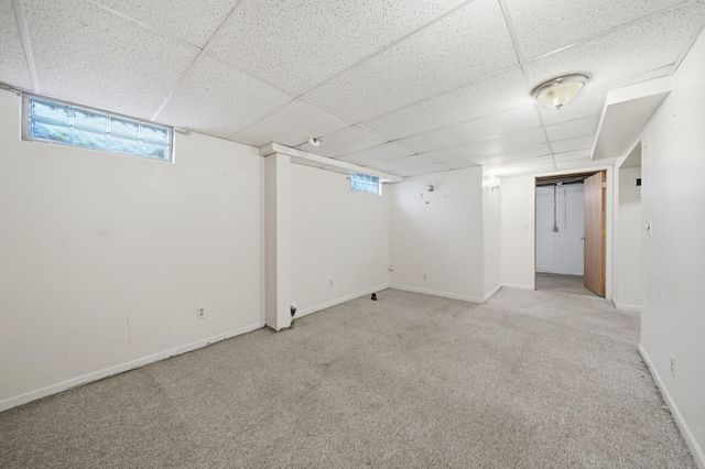 1005 S Grinnell Street, Jackson, MI 49203