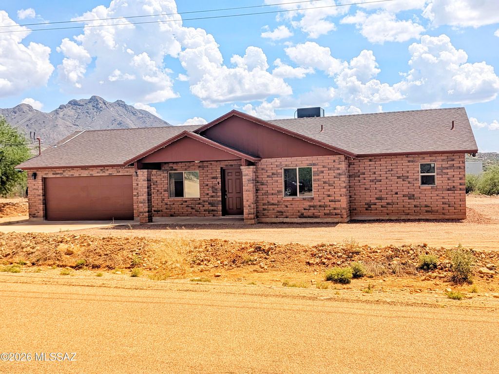 1731 Avenida Pastor, Rio Rico, AZ 85648