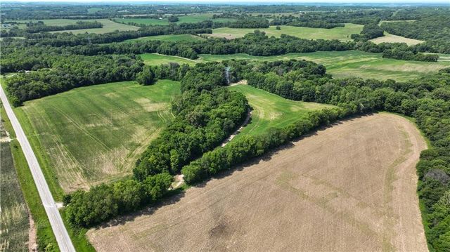 V Road, Weston, MO 64098