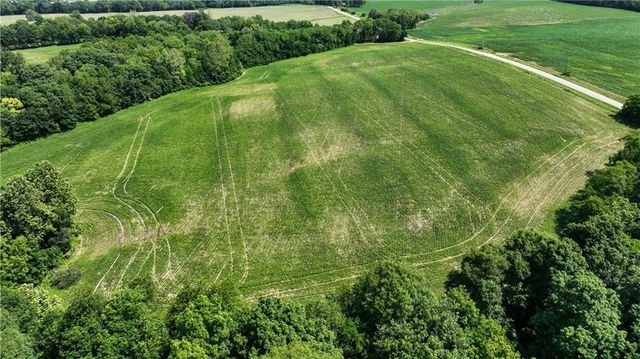 V Road, Weston, MO 64098