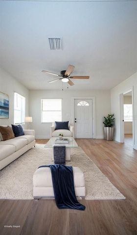 546 16TH AVENUE S, St Petersburg, FL 33701