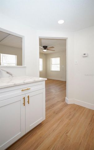 546 16TH AVENUE S, St Petersburg, FL 33701