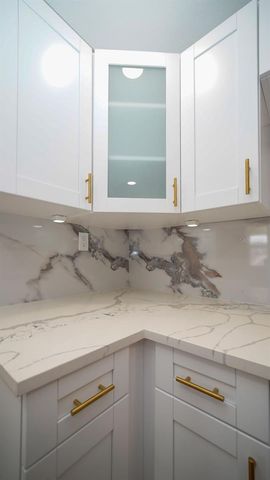 546 16TH AVENUE S, St Petersburg, FL 33701