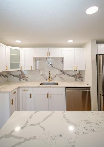 546 16TH AVENUE S, St Petersburg, FL 33701