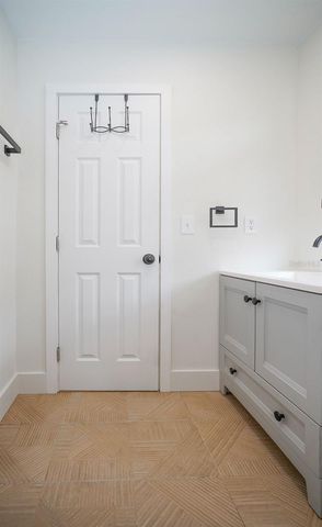 546 16TH AVENUE S, St Petersburg, FL 33701