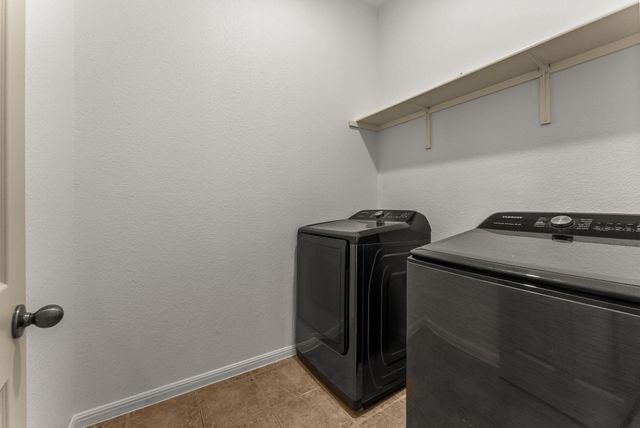 4111 Flintwood LN, Round Rock, TX 78665