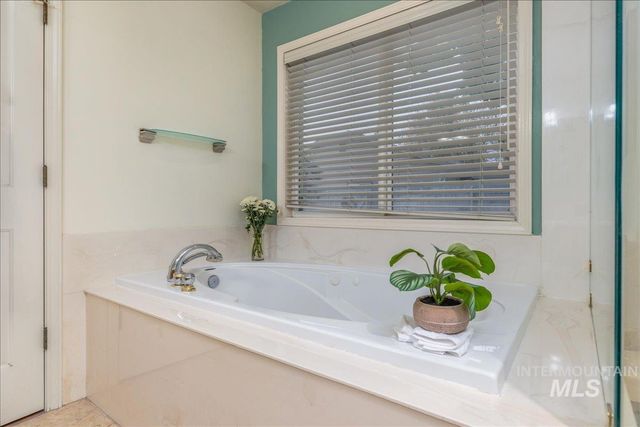 8689 W Atwater Dr, Boise, ID 83714