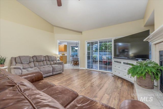 8689 W Atwater Dr, Boise, ID 83714