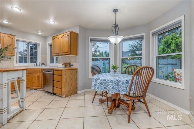 8689 W Atwater Dr, Boise, ID 83714