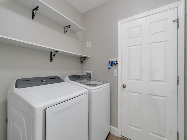 8131 Westfield Circle, Vero Beach, FL 32966