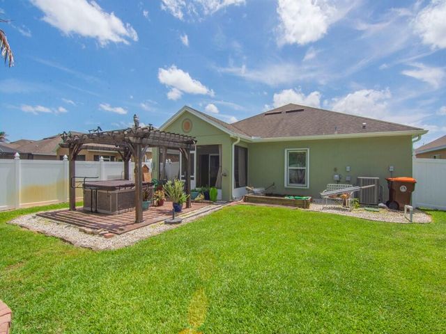 8131 Westfield Circle, Vero Beach, FL 32966