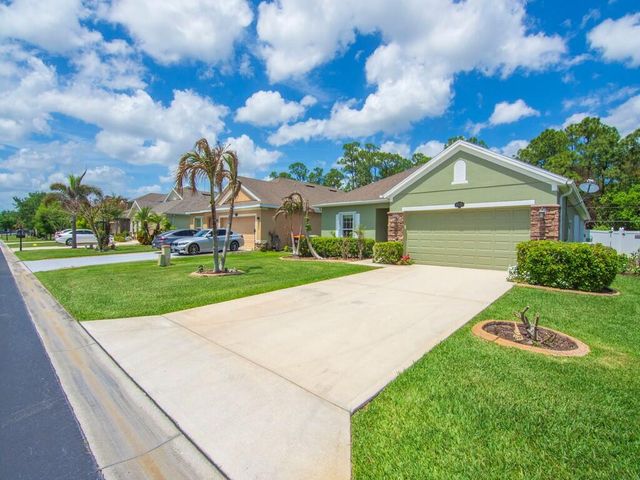 8131 Westfield Circle, Vero Beach, FL 32966