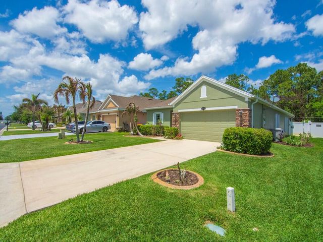 8131 Westfield Circle, Vero Beach, FL 32966