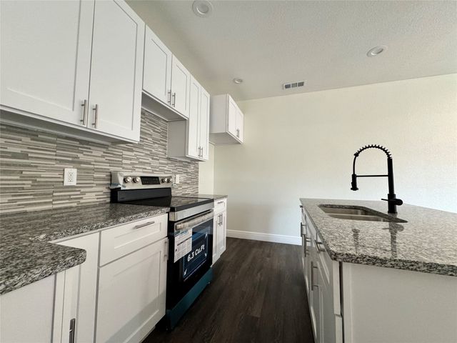 2010 Nantucket Village Drive, Dallas, TX 75217