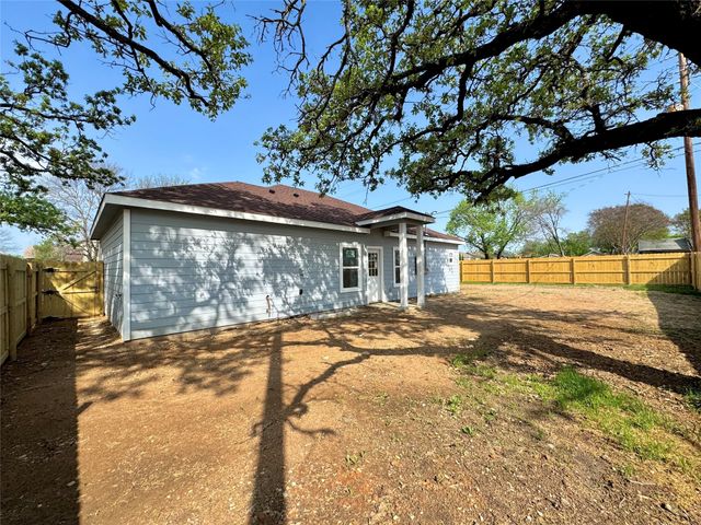 2010 Nantucket Village Drive, Dallas, TX 75217