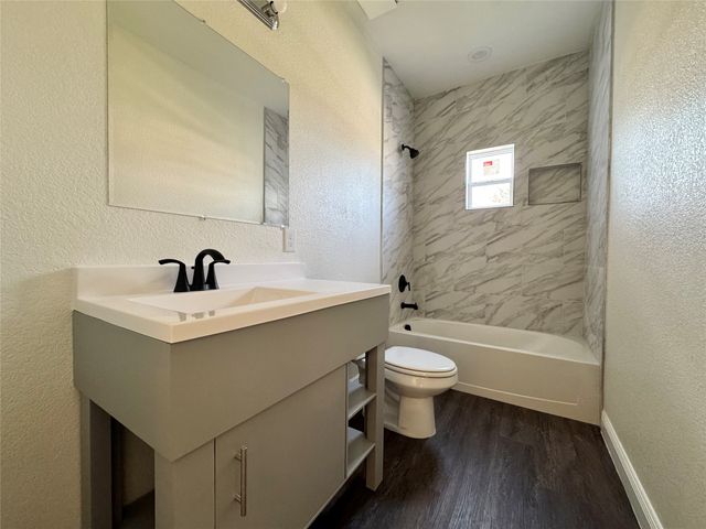 2010 Nantucket Village Drive, Dallas, TX 75217