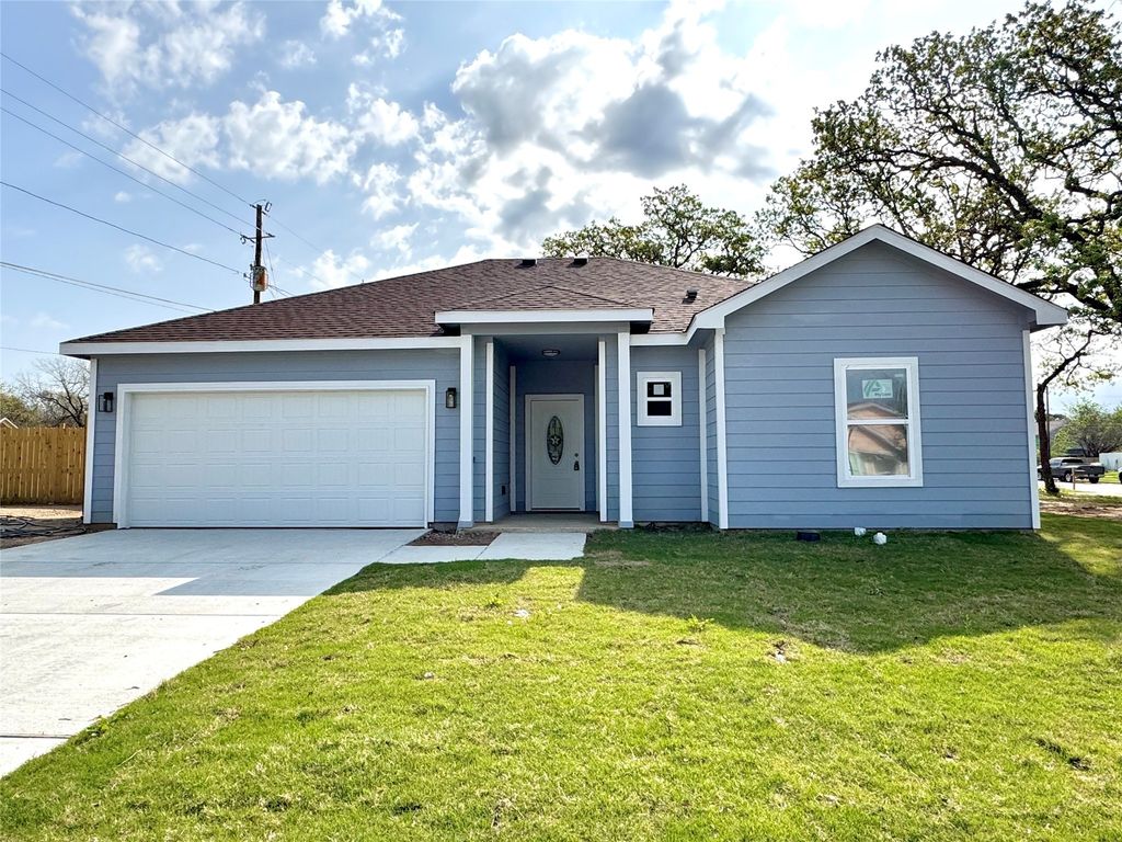 2010 Nantucket Village Drive, Dallas, TX 75217