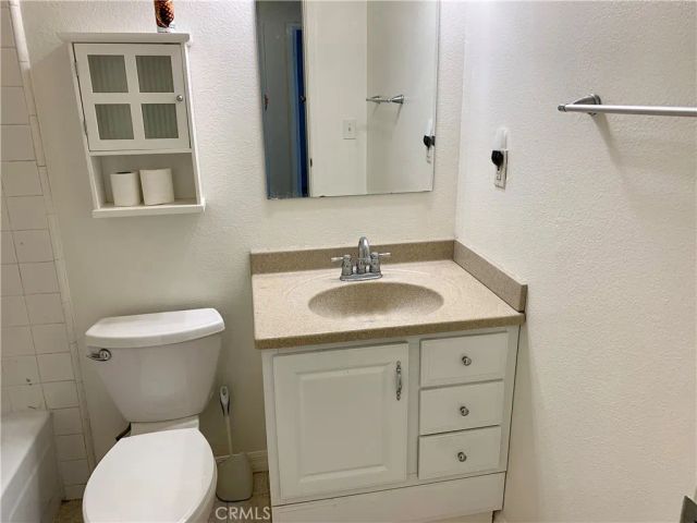 3053 Knollwood, La Verne, CA 91750