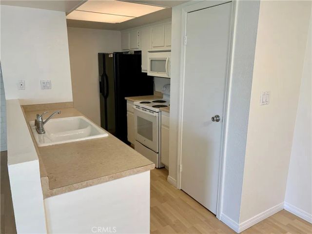 3053 Knollwood, La Verne, CA 91750