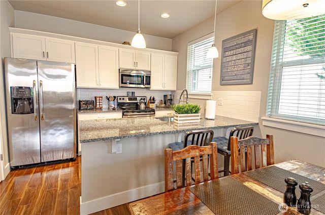 424 Vine Maple Lane SW, Ocean Shores, WA 98569