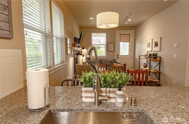 424 Vine Maple Lane SW, Ocean Shores, WA 98569