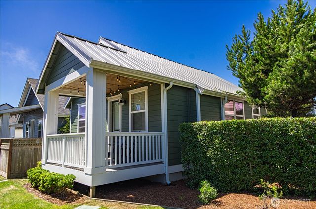 424 Vine Maple Lane SW, Ocean Shores, WA 98569