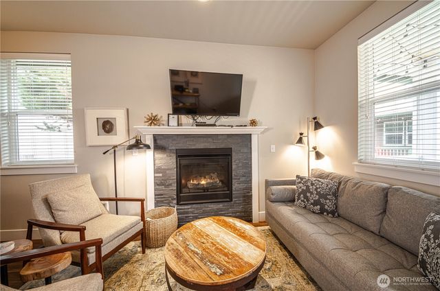 424 Vine Maple Lane SW, Ocean Shores, WA 98569