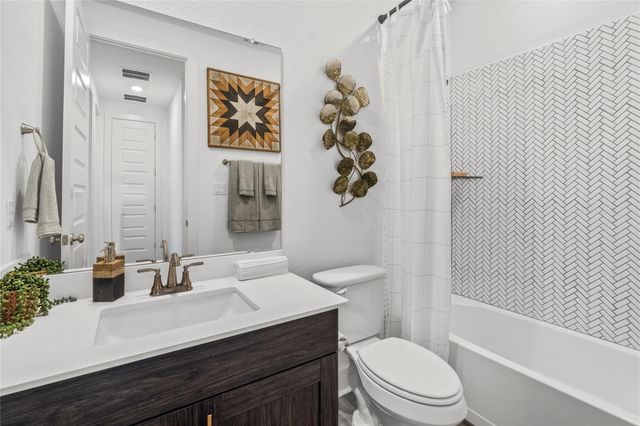 128 Sandrock TRL, Georgetown, TX 78633