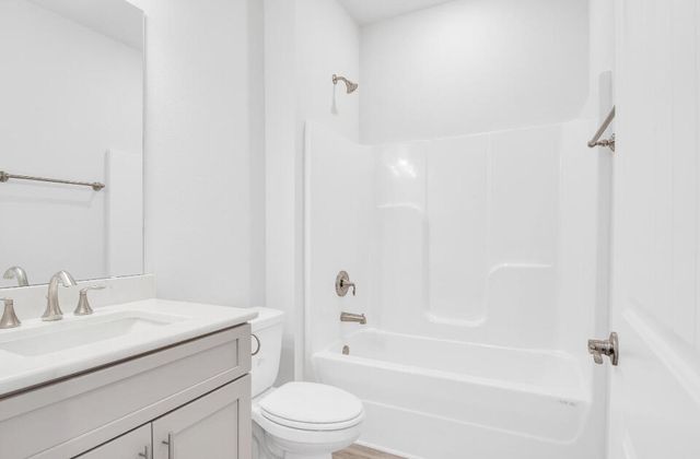 140 Bonne Vue Circle 108-1, Freeport, FL 32439