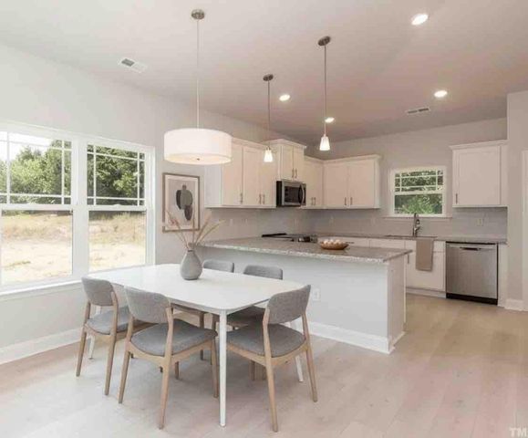 140 Bonne Vue Circle 108-1, Freeport, FL 32439