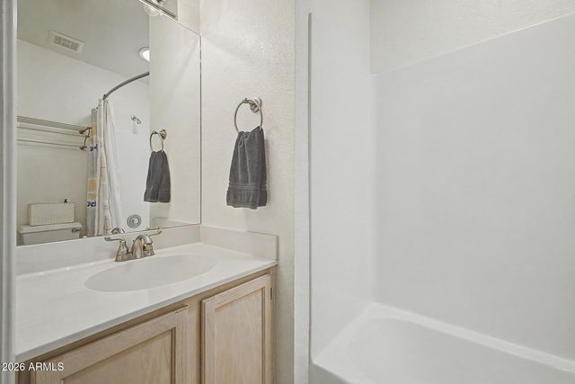 6310 S CYPRESS POINT Drive, Chandler, AZ 85249