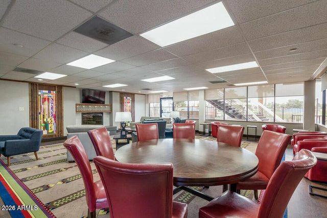 6310 S CYPRESS POINT Drive, Chandler, AZ 85249