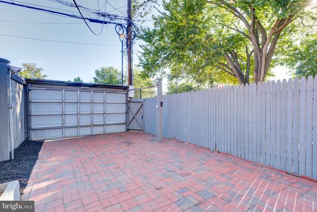 607 L ST NE, Washington, DC 20002