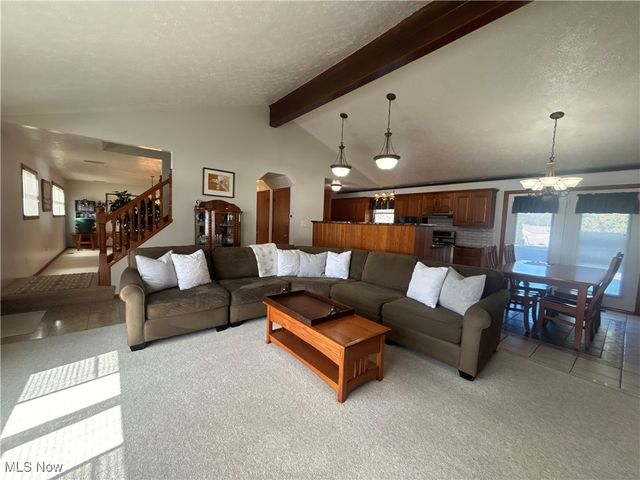 10548 Briar Hill Drive, Kirtland, OH 44094