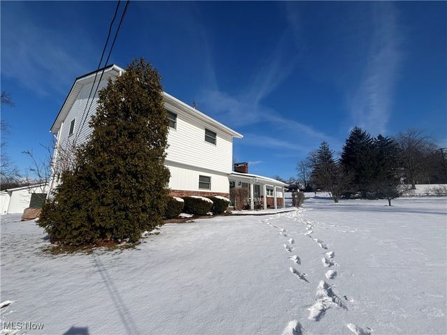 10548 Briar Hill Drive, Kirtland, OH 44094