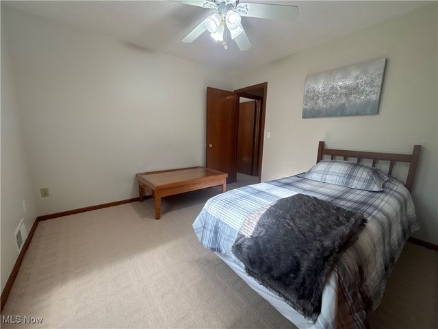 10548 Briar Hill Drive, Kirtland, OH 44094