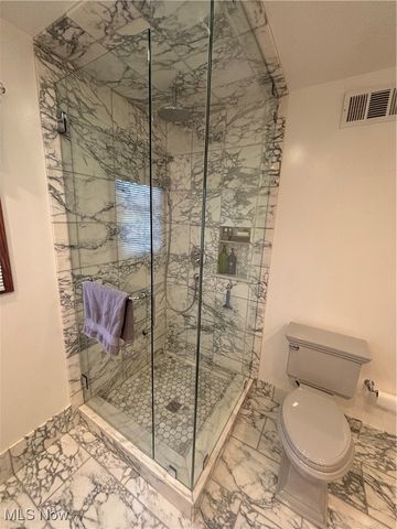 10548 Briar Hill Drive, Kirtland, OH 44094