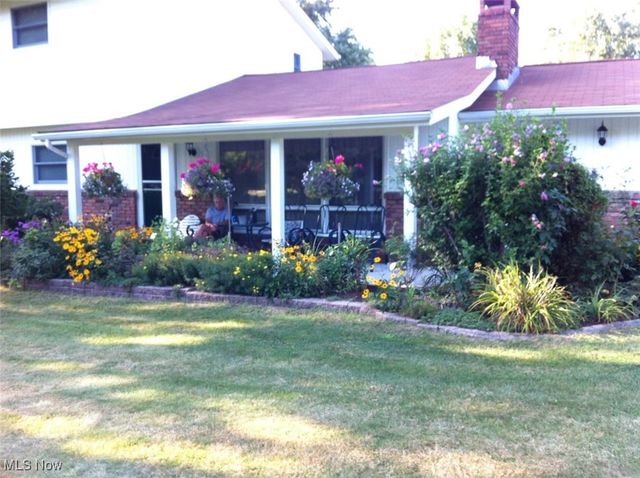 10548 Briar Hill Drive, Kirtland, OH 44094