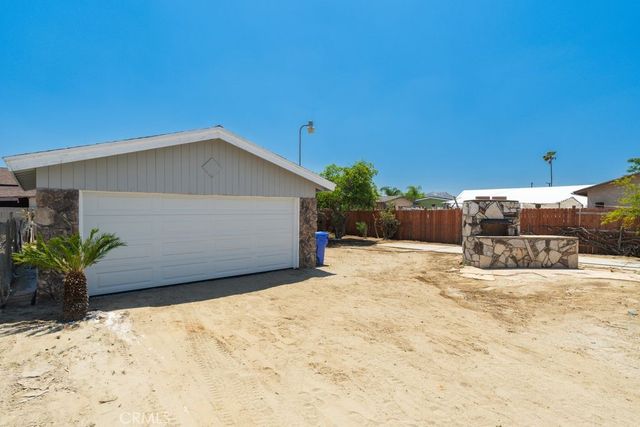2542 Hall, Jurupa Valley, CA 92509