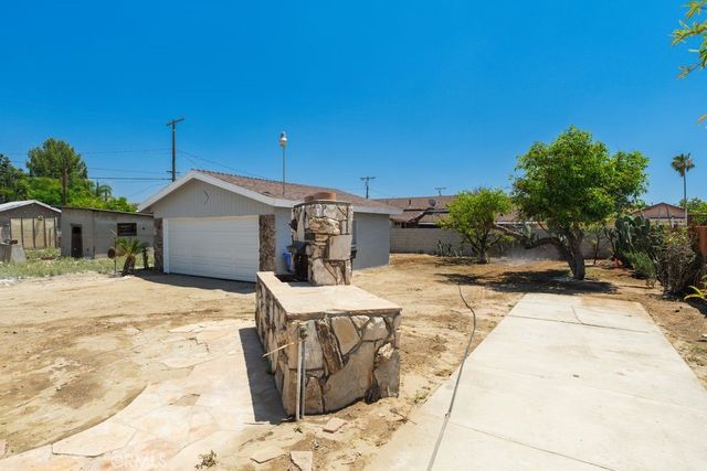 2542 Hall, Jurupa Valley, CA 92509