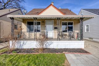 2374 Detroit Avenue, Lincoln Park, MI 48146