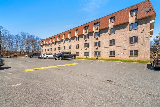 135 Grove Street 135, Rockland, MA 02370